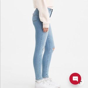Levi’s High Rise Skinny Jean